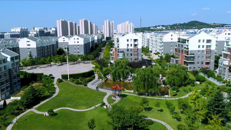 置業(yè)小區(qū).jpg